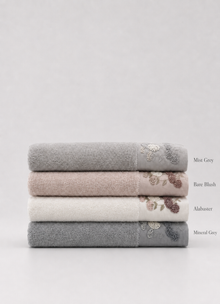Chart showing available Florence Heirloom towel colors - Calinea