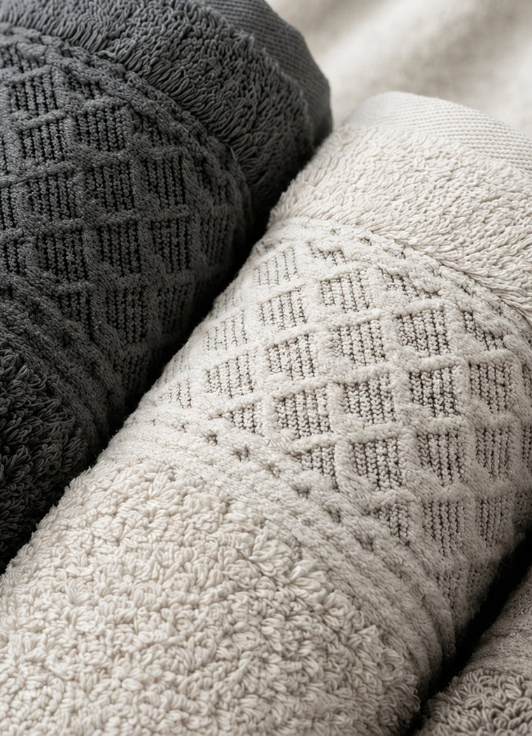 Maris Plush Towel — Silver Mist