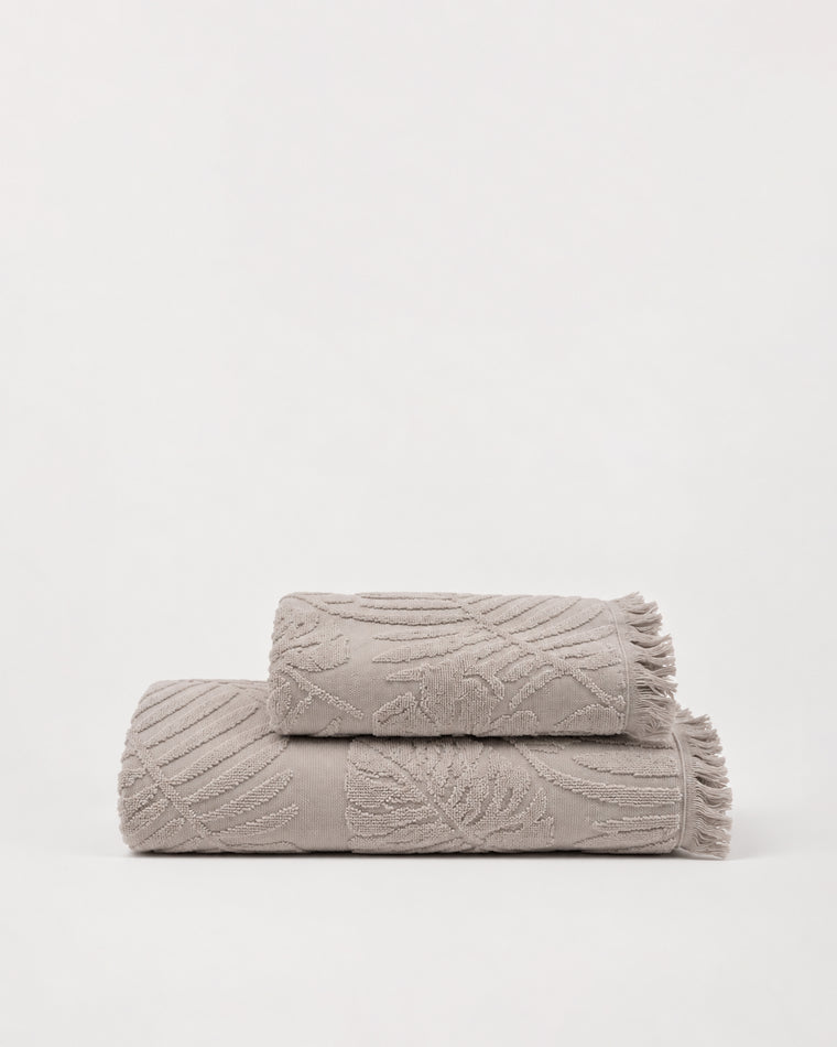 Laurier Botanical Towel — Oat Taupe